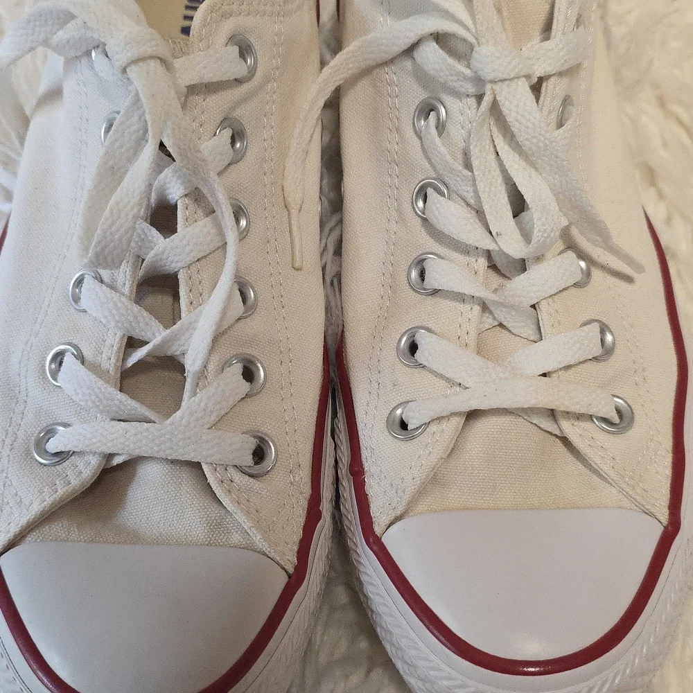 Converse White Sneakers with Red Accents - Picture 6 of 7